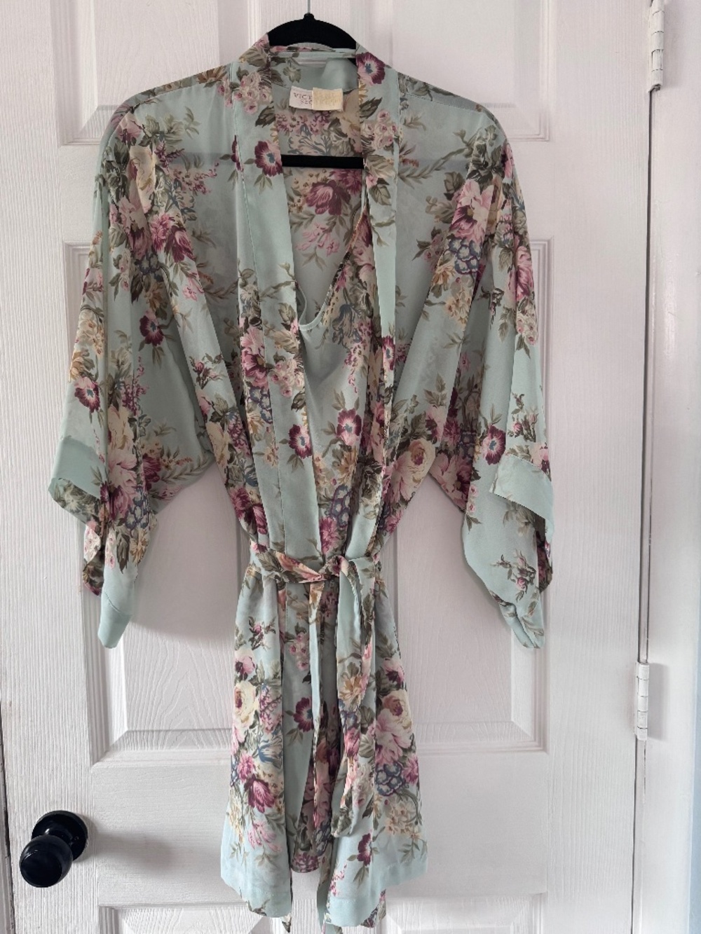 Vintage 1990s Victoria’s Secret floral nightgown & robe set